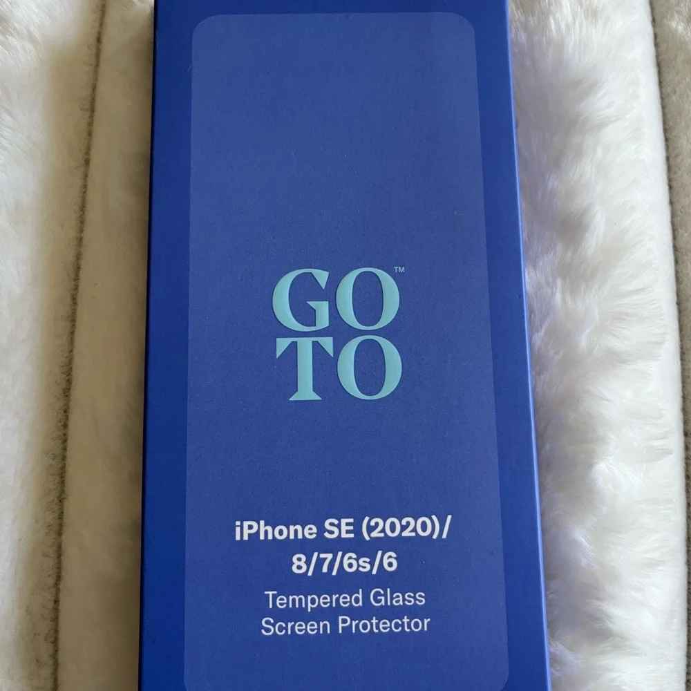 Go-To Blue Screen Protector for iPhone SE (2020)